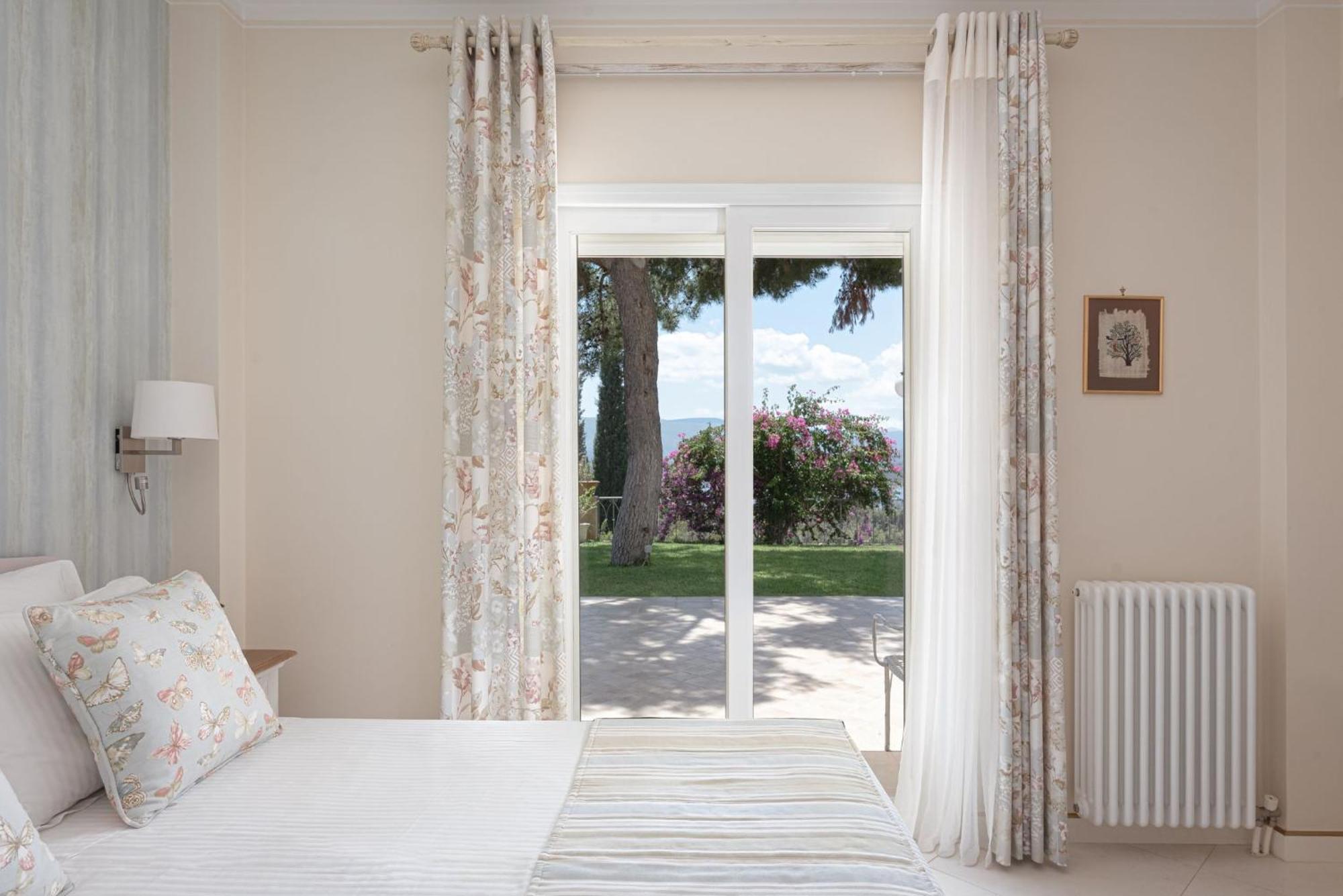 Villa Fantasia Isthmia Zewnętrze zdjęcie